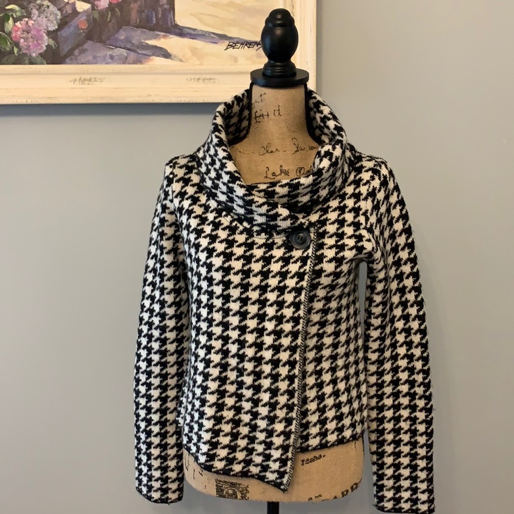 Houndstooth wool cardigan